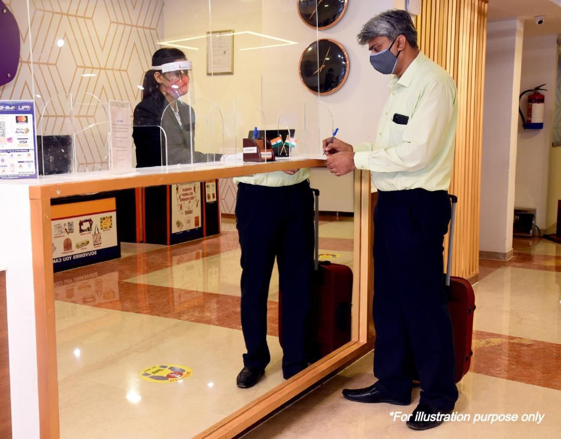 โอโย 64916 มณนาฏ เรซิเดนซี Hotel นิวเดลี ภายนอก รูปภาพ