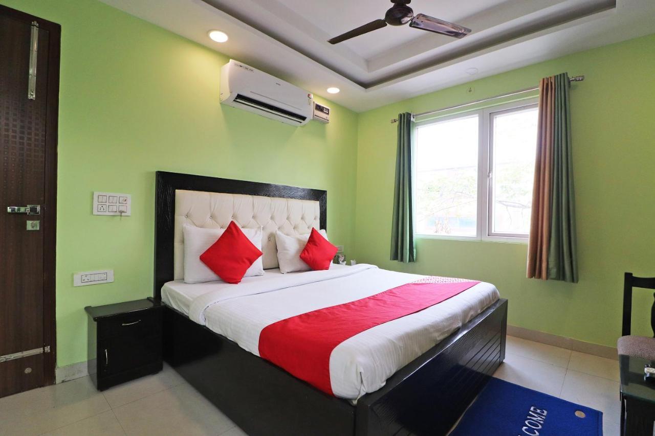 โอโย 64916 มณนาฏ เรซิเดนซี Hotel นิวเดลี ภายนอก รูปภาพ
