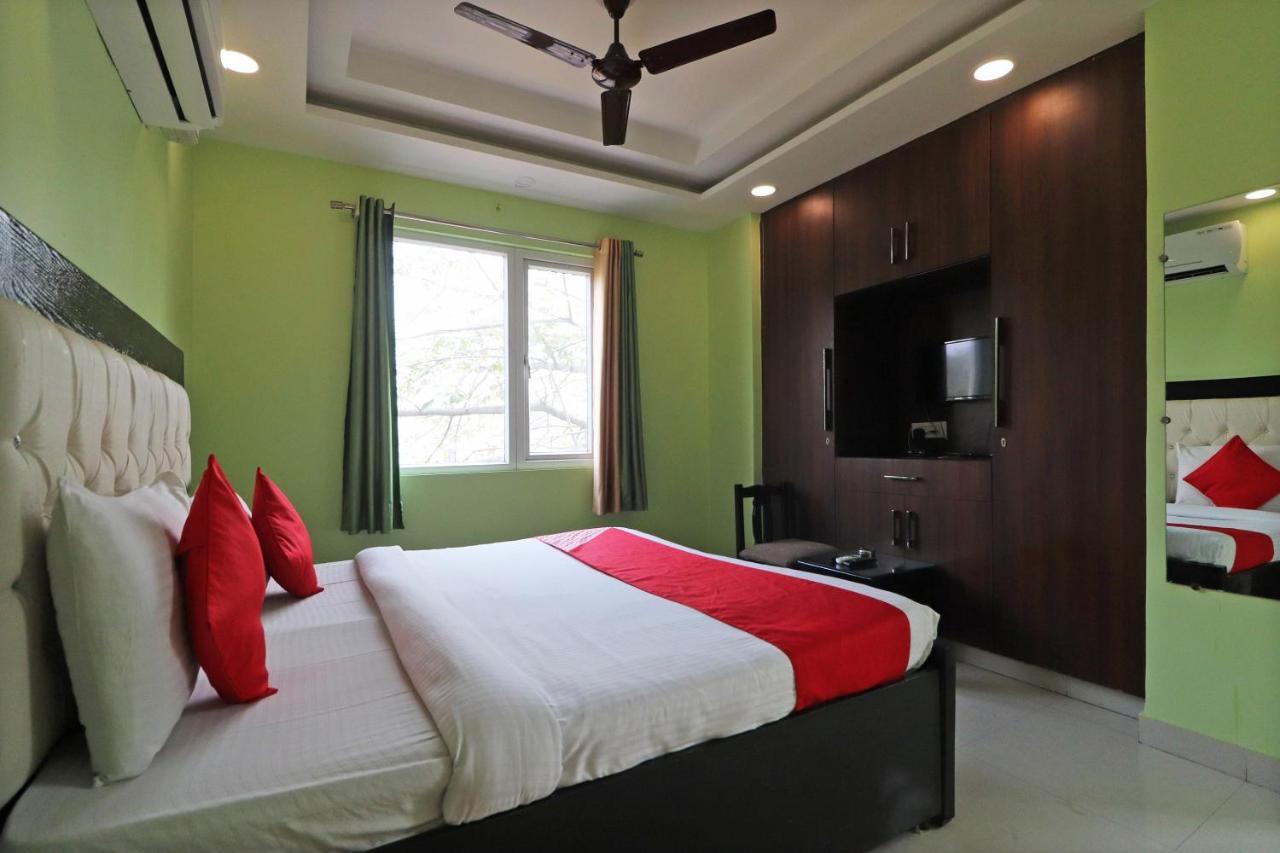 โอโย 64916 มณนาฏ เรซิเดนซี Hotel นิวเดลี ภายนอก รูปภาพ